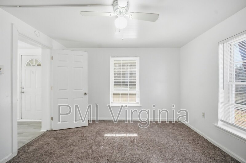 2 BEDROOM 1 BATH DUPLEX IN VIRGINIA BEACH NEAR OCEANA property image