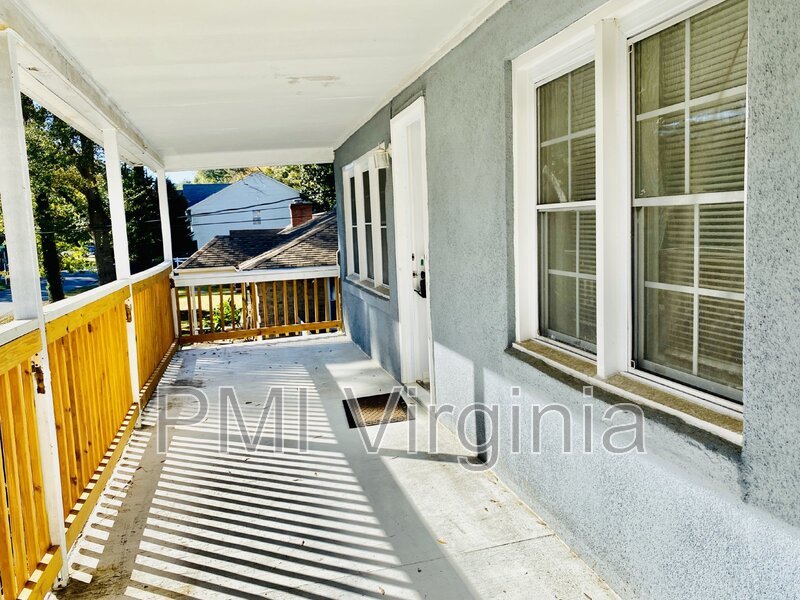 2 BEDROOM 1 BATH DUPLEX IN VIRGINIA BEACH NEAR OCEANA property image