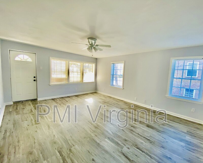 2 BEDROOM 1 BATH DUPLEX IN VIRGINIA BEACH NEAR OCEANA property image