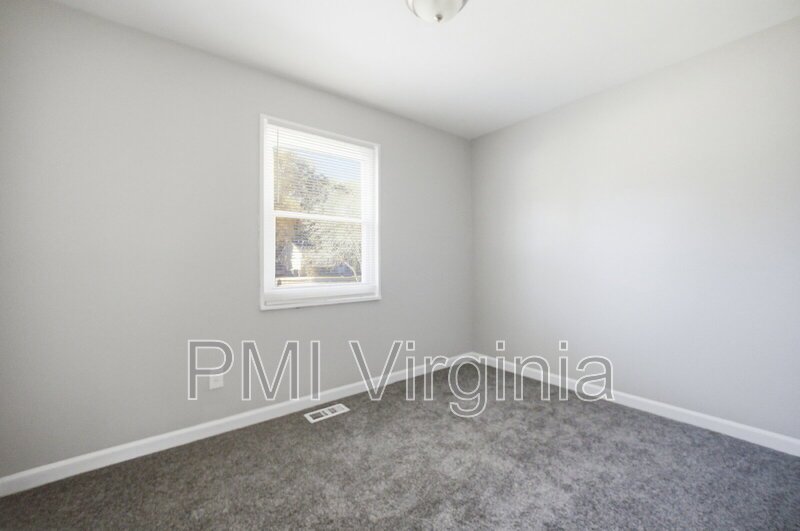4 BEDROOM RANCH HOME FOR ENT IN HAMPTON VA property image