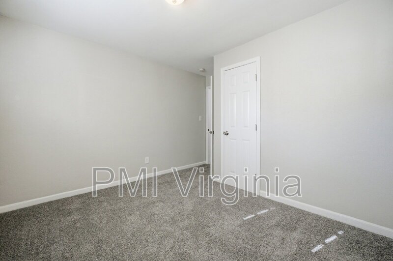 4 BEDROOM RANCH HOME FOR ENT IN HAMPTON VA property image