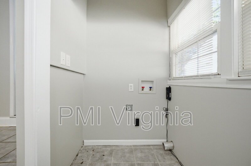 4 BEDROOM RANCH HOME FOR ENT IN HAMPTON VA property image