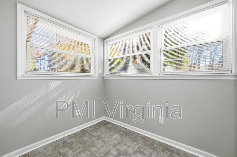 4 BEDROOM RANCH HOME FOR ENT IN HAMPTON VA property image