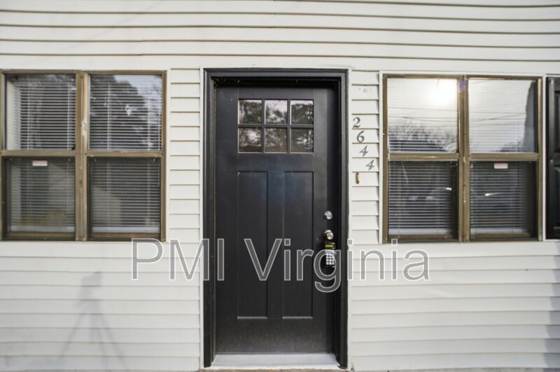 FULLY REMODELED 2 BED, 1.5 BATH BUNGALOW IN NORFOLK FOR RENT! property image