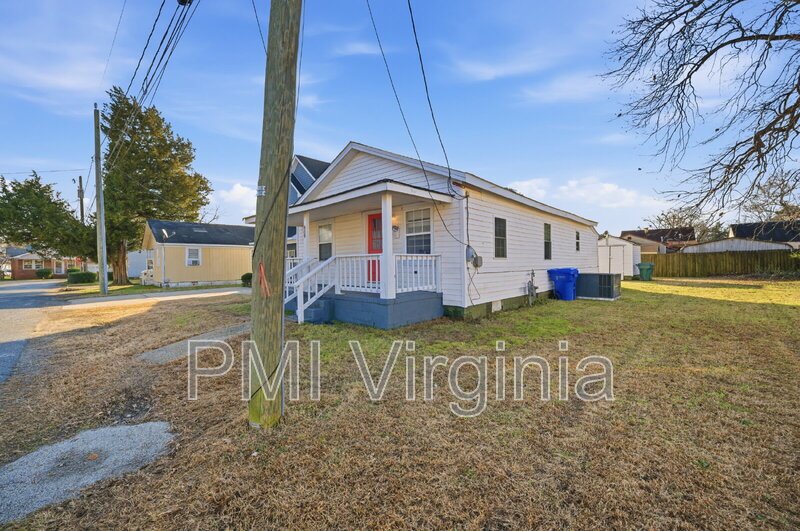 FULLY REMODELED 3 BED, 1.5 BATH HOME FOR RENT IN SUFFOLK! property image