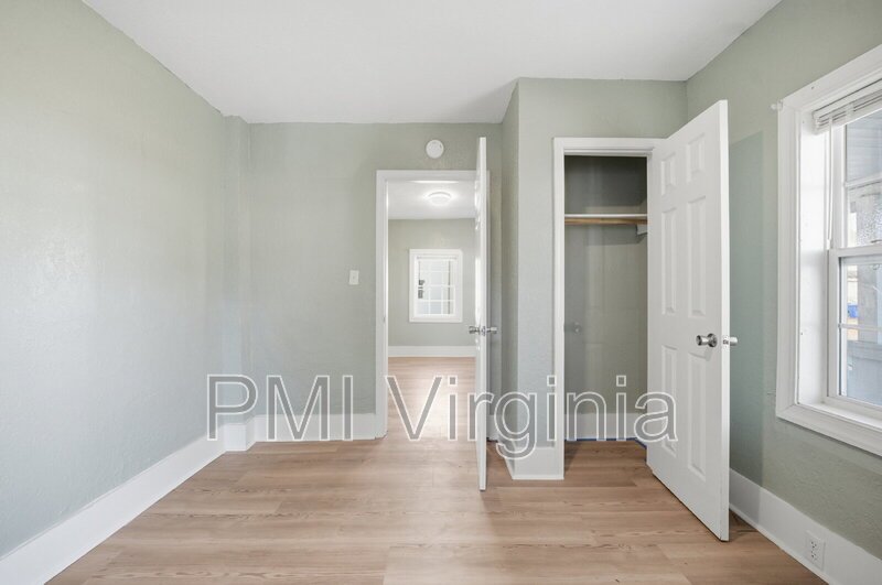 FULLY REMODELED 3 BED, 1.5 BATH HOME FOR RENT IN SUFFOLK! property image