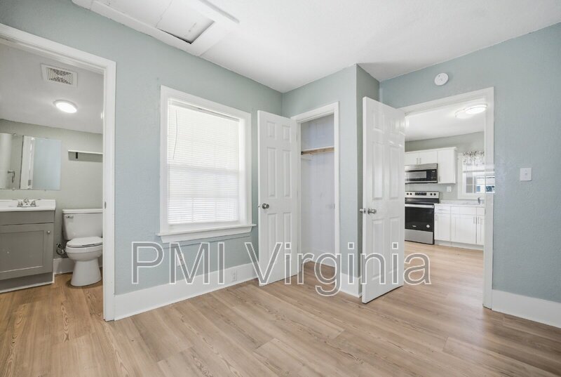 FULLY REMODELED 3 BED, 1.5 BATH HOME FOR RENT IN SUFFOLK! property image