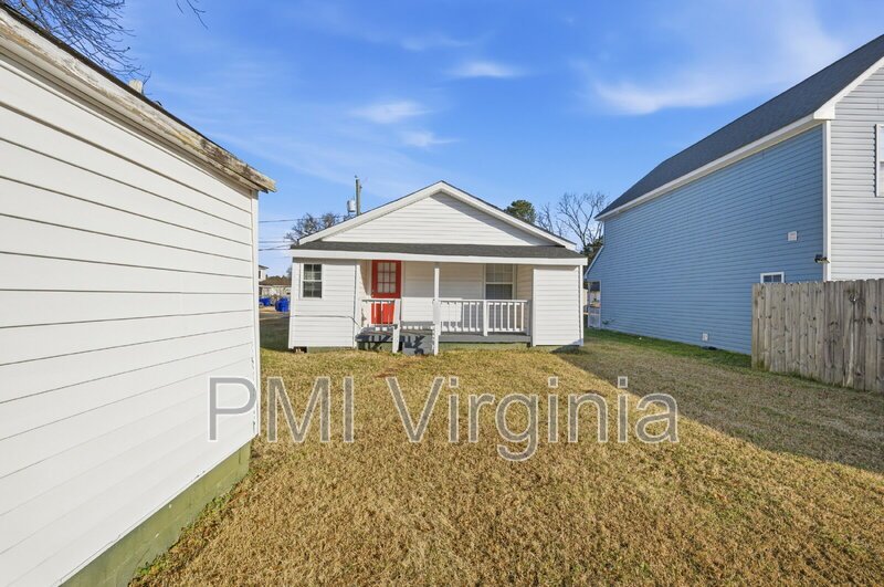 FULLY REMODELED 3 BED, 1.5 BATH HOME FOR RENT IN SUFFOLK! property image