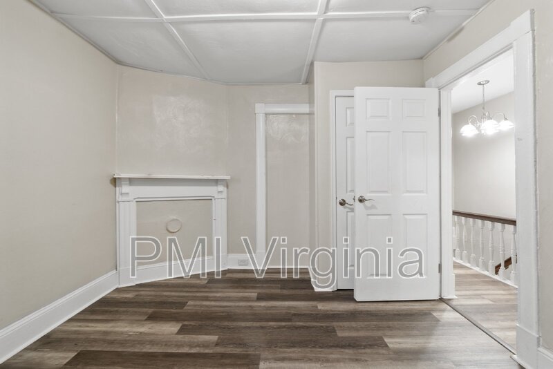 ADORABLE RENOVATED 2 BED APARTMENT FOR RENT IN PORTSMOUTH! property image