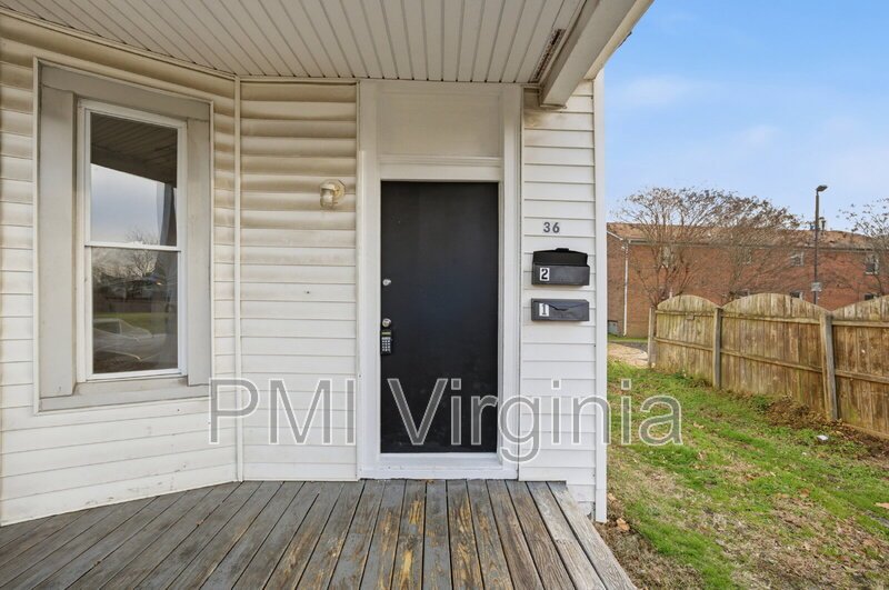 Charming 3-Bedroom Downstairs Duplex for rent in Newport News – Great Location! property image