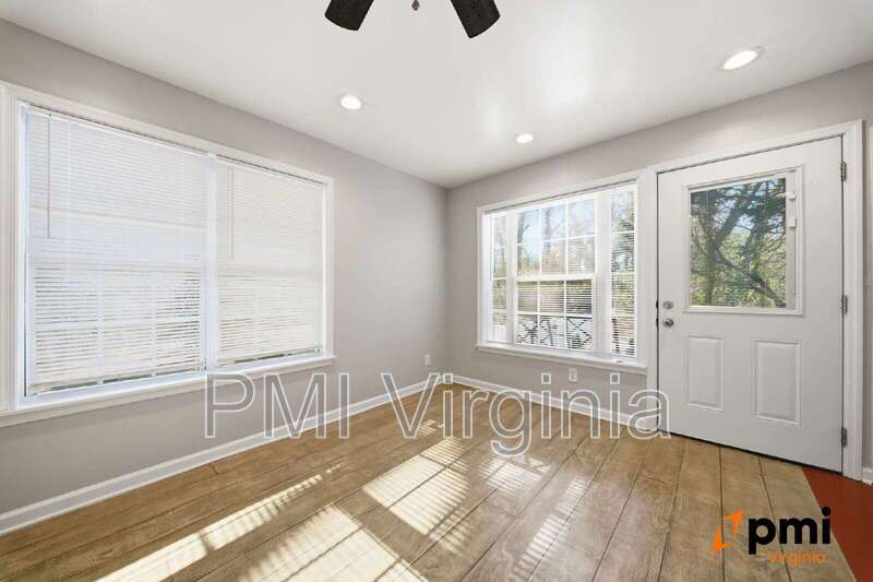 RARE FIND-1 Bed, 1 Bath Secluded Studio apartment property image