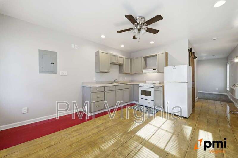 RARE FIND-1 Bed, 1 Bath Secluded Studio apartment property image