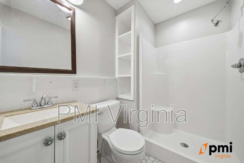 RARE FIND-1 Bed, 1 Bath Secluded Studio apartment property image