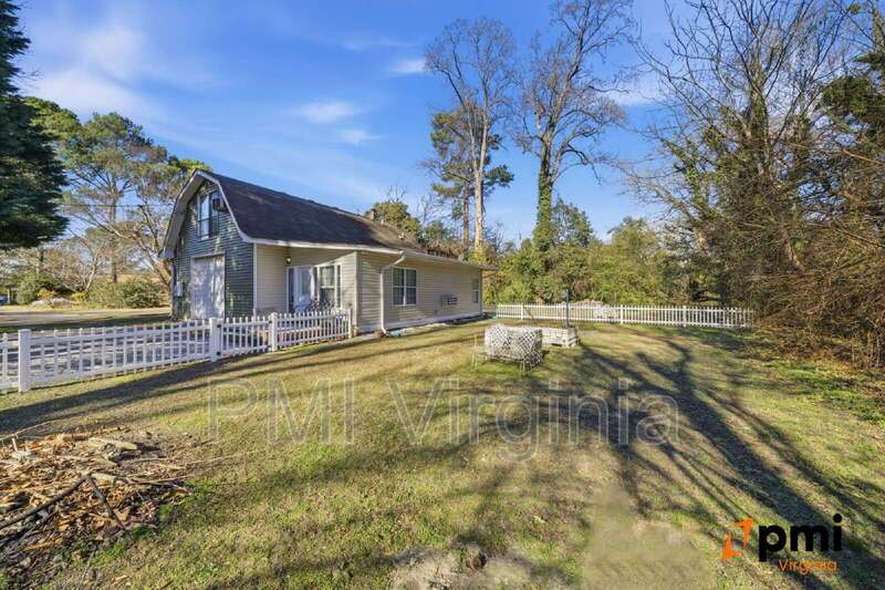 RARE FIND-1 Bed, 1 Bath Secluded Studio apartment property image