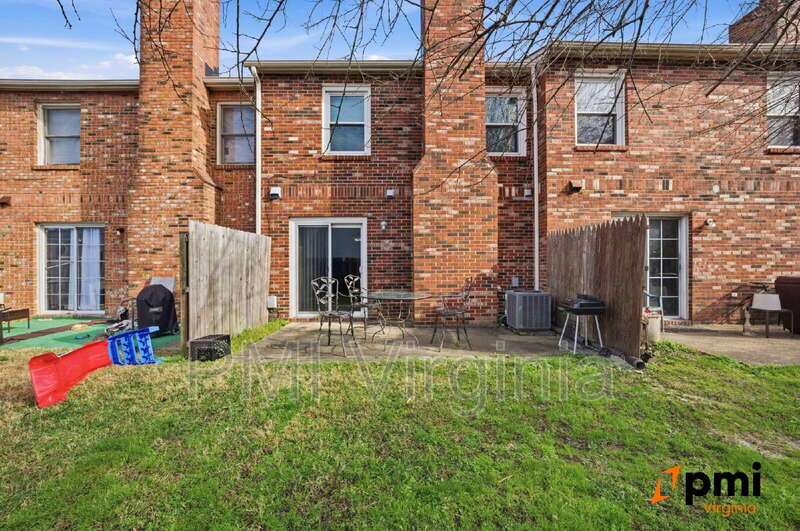 2 PRIMARY BEDROOMS, LIVING ROOM AND DINING property image