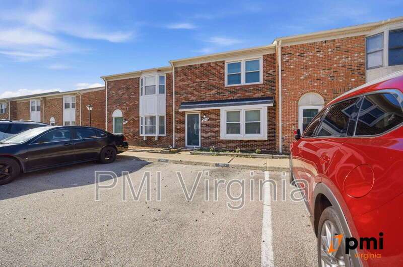 2 PRIMARY BEDROOMS, LIVING ROOM AND DINING property image