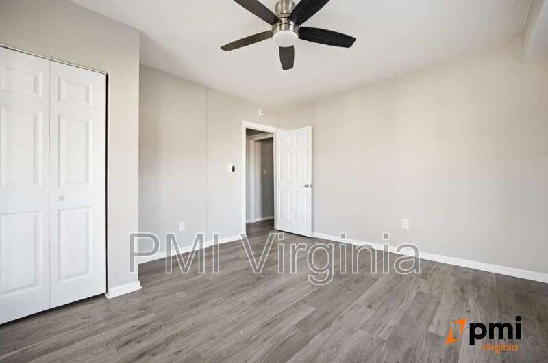 RENOVATED AND UPDATED 3 BEDROOM 1 BATH APARTMENT IN NORFOLK! property image