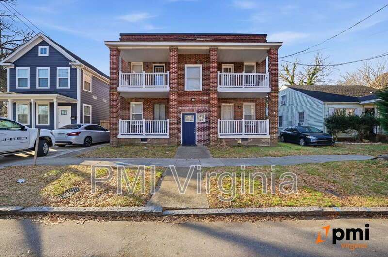 RENOVATED AND UPDATED 3 BEDROOM 1 BATH APARTMENT IN NORFOLK! property image