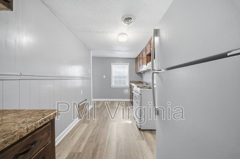 ADORABLE 3 BED, 1 BATH HOUSE FOR RENT IN NORFOLK property image