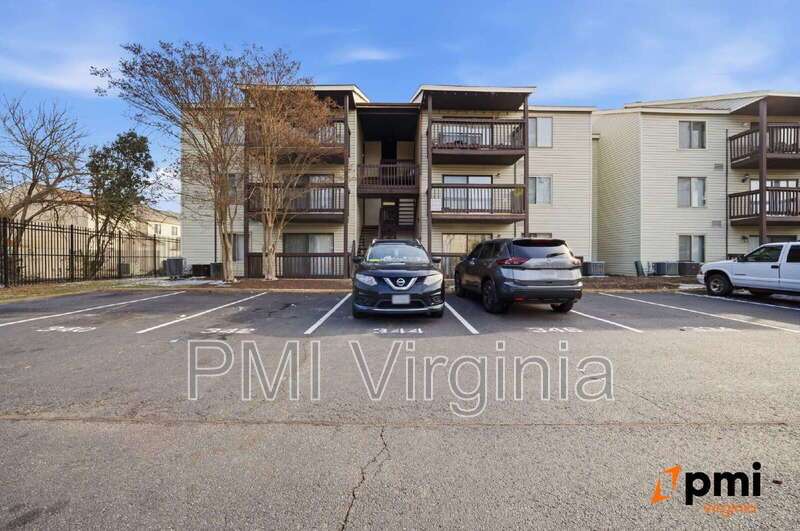 GATED COMMUNITY FULLY RENOVATED 1 BED 1 BATH WITH BALCONY AND POOL property image